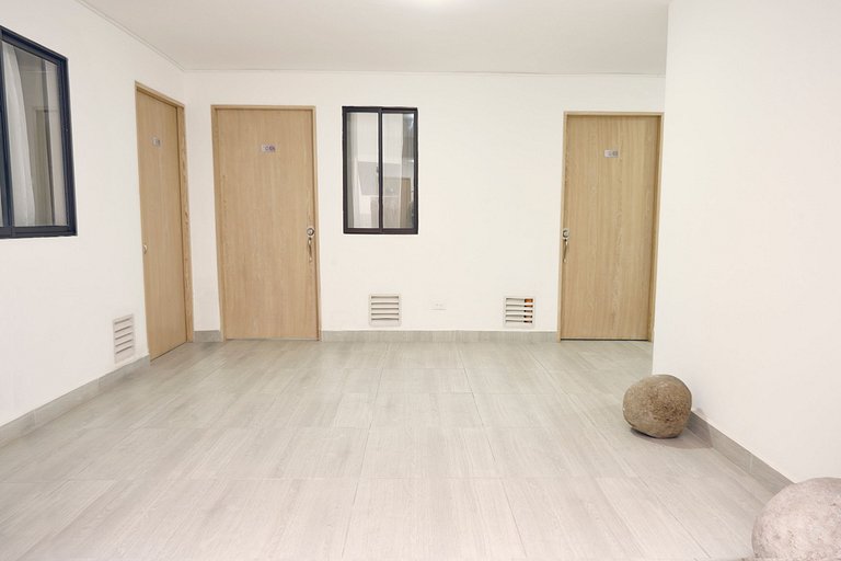 Laureles Zona rosa 33, apto C001