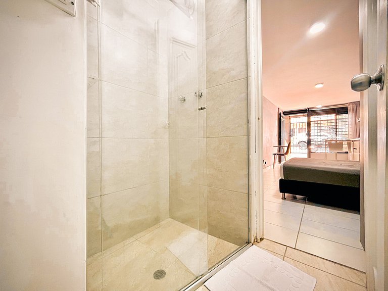 Laureles, apartamento completo 102 económico y funcional