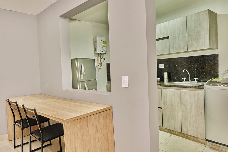 Laureles, apartamento completo 201 económico y funcional