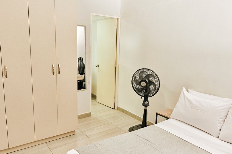 S203. Economic and Functional Apartament