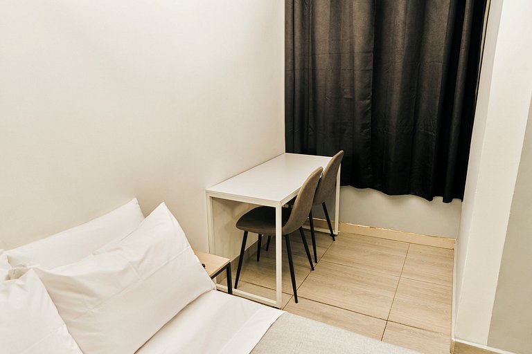 S203. Economic and Functional Apartament