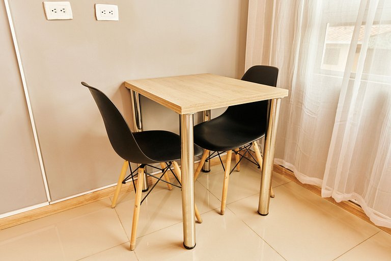 Apartaestudio en Laureles
