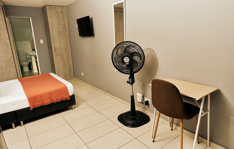 Laureles, apartamento 80102 económico y funcional