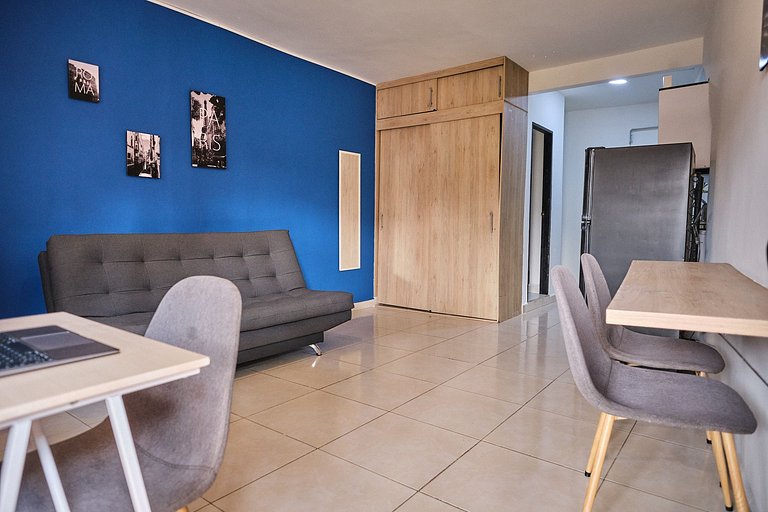 Laureles, apartamento con vida nocturna 3502