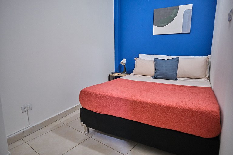 Laureles, apartamento con vida nocturna 3502