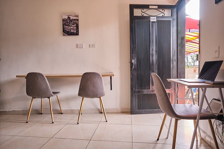 Laureles, apartamento con vida nocturna 3502