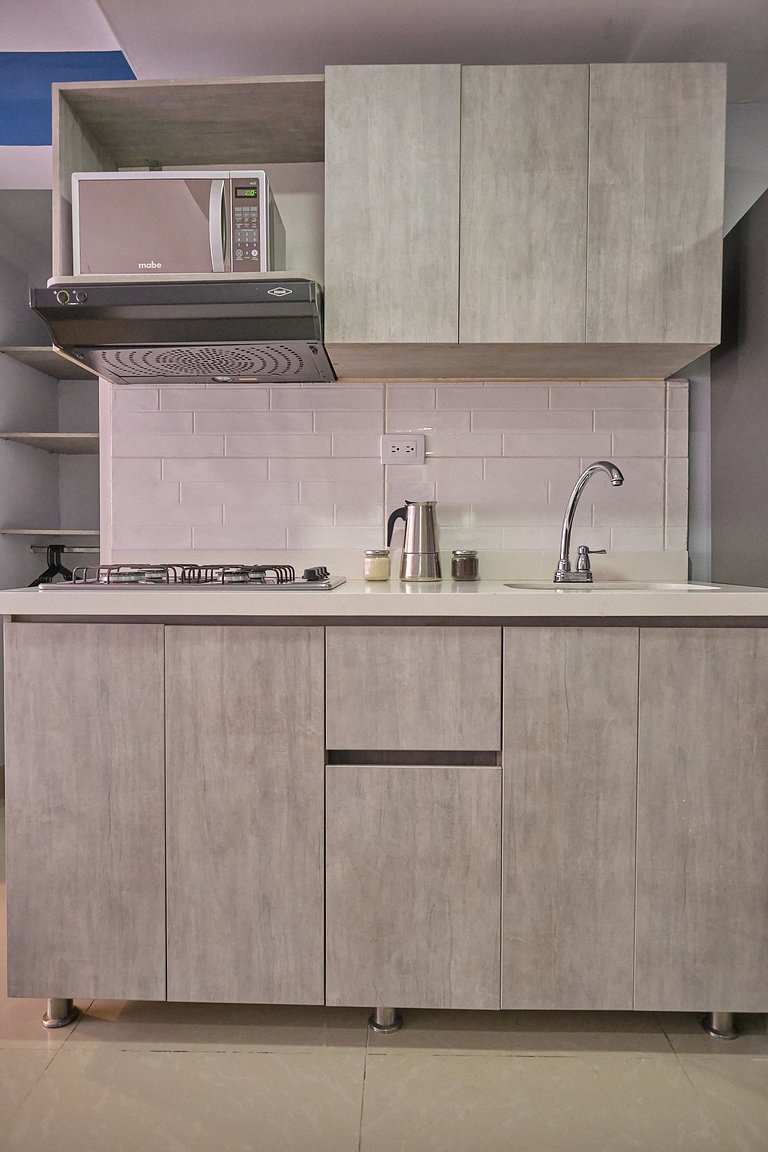 Laureles, apartamento completo 202 económico y funcional