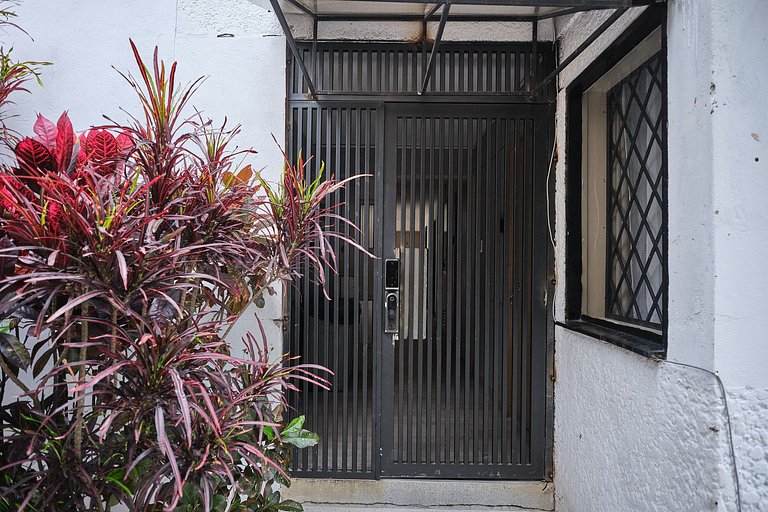 Laureles Zona rosa 33, apto C001