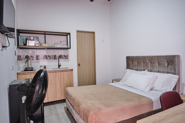 Laureles Zona rosa 33, apto C202, económico y funcional