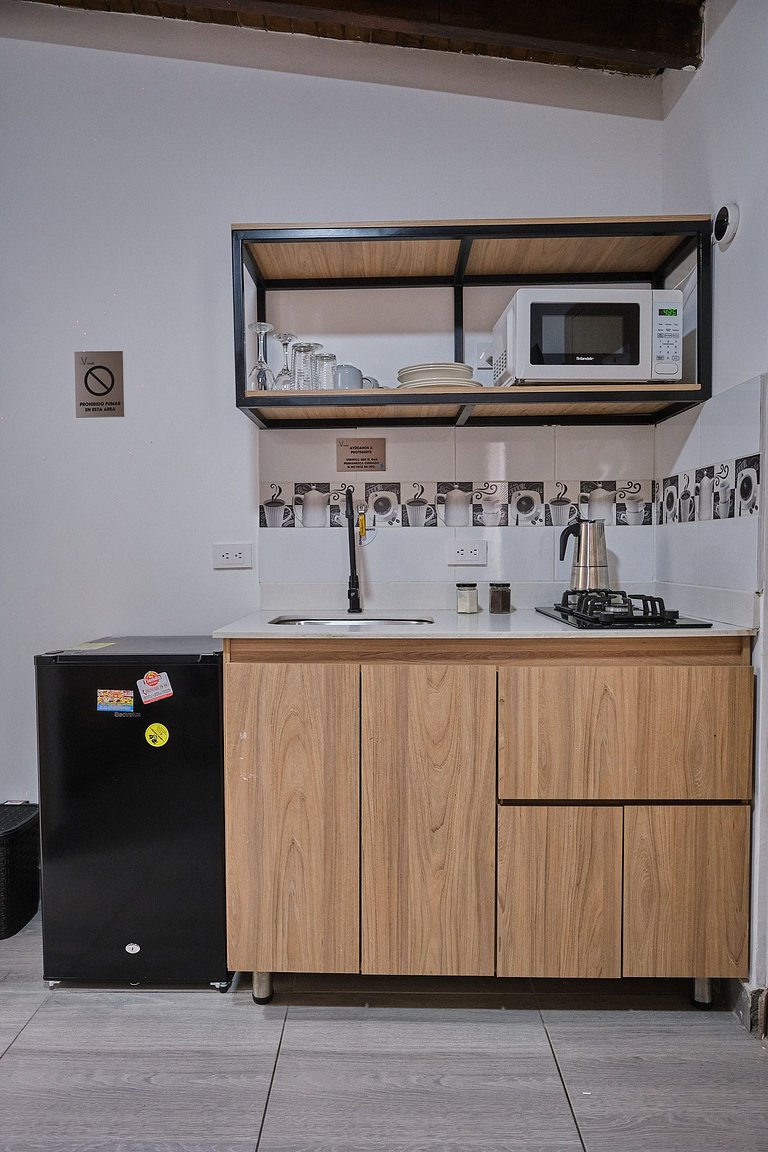 Laureles Zona rosa 33, apto C209, económico y funcional