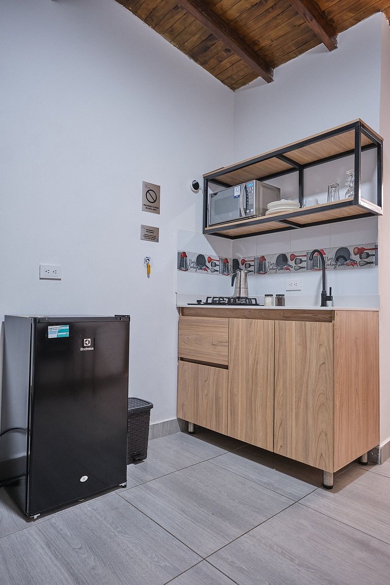 Laureles Zona rosa 33, apto C212, económico y funcional