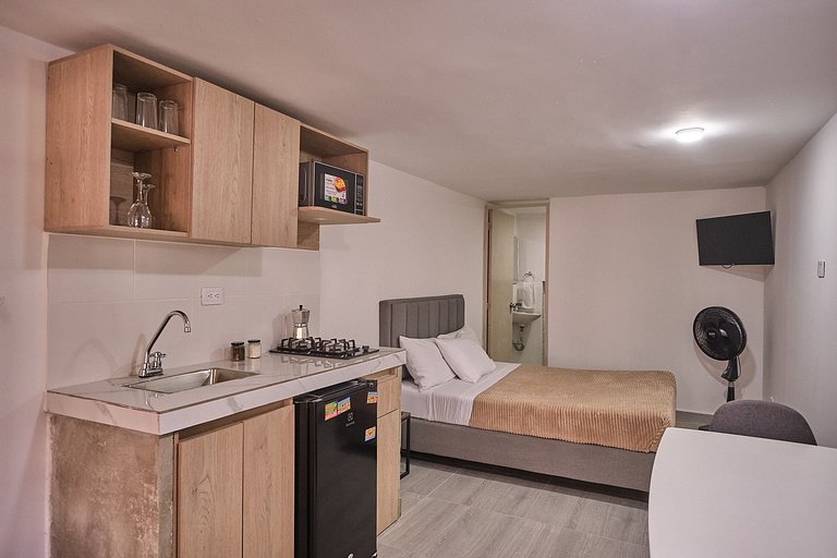 Laureles Zona rosa 33, apto C001