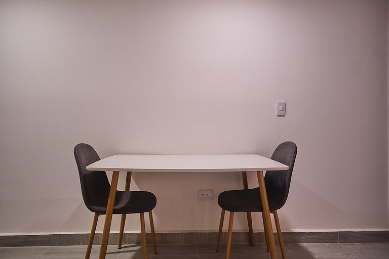 Laureles Zona rosa 33, apto C001