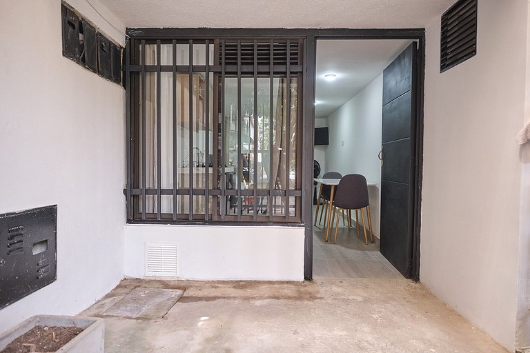 Laureles Zona rosa 33, apto C001