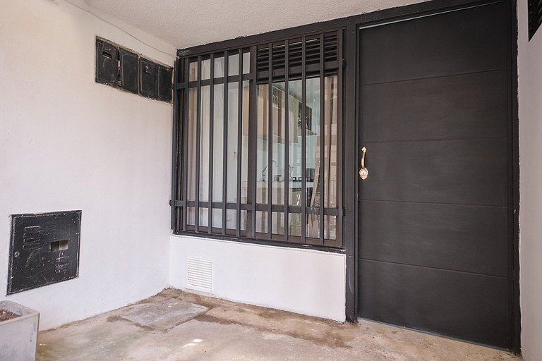 Laureles Zona rosa 33, apto C001