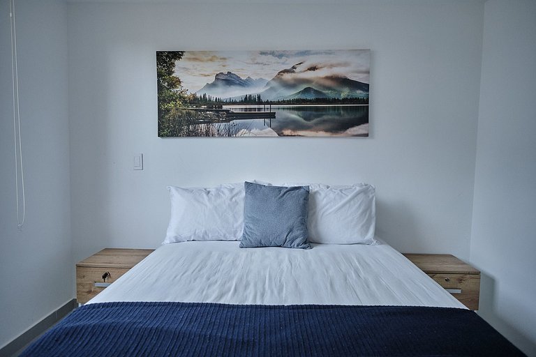 Vista al Lago – Muelle y Zona Urbana