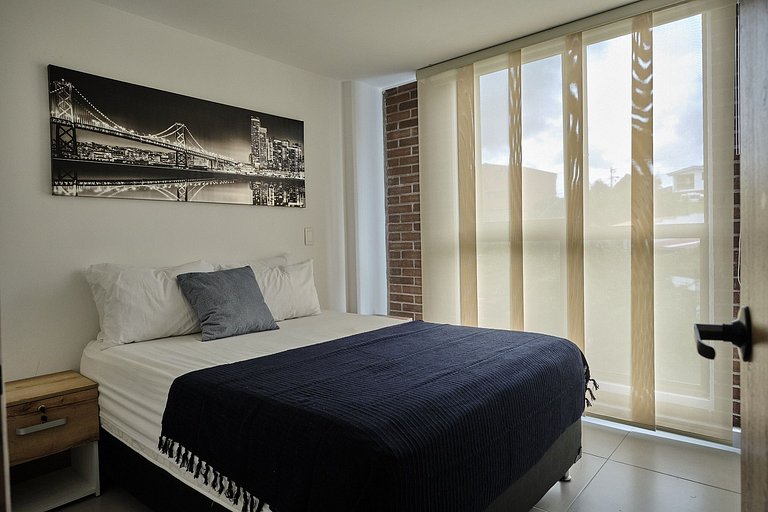 Vista al Lago – Muelle y Zona Urbana