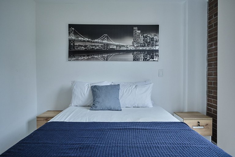 Vista al Lago – Muelle y Zona Urbana