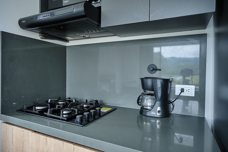 Vista al Lago – Muelle y Zona Urbana