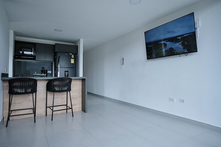 Vista al Lago – Muelle y Zona Urbana