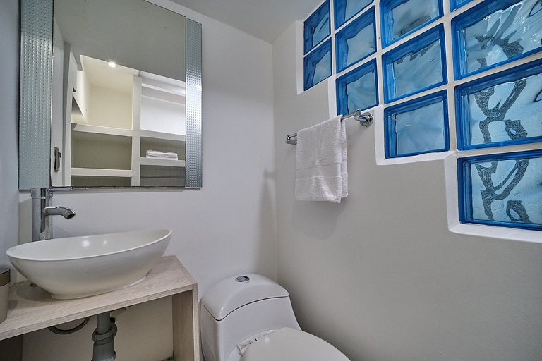 Laureles, apartamento completo 304 económico