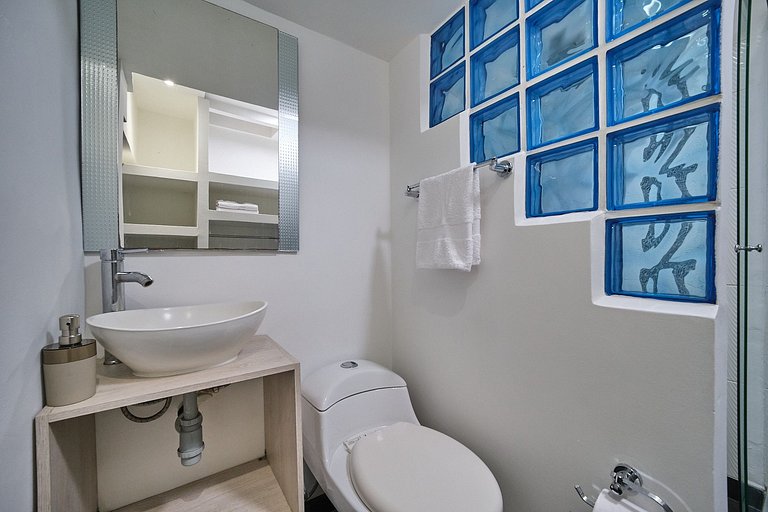 Laureles, apartamento completo 304 económico