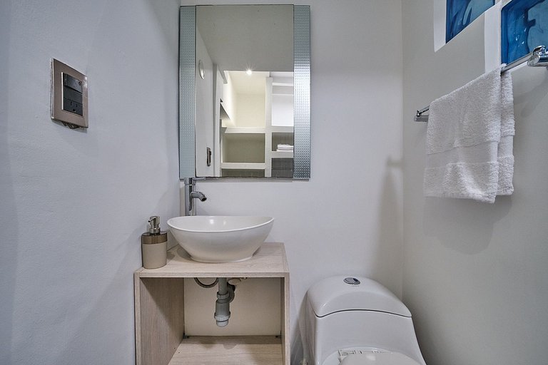 Laureles, apartamento completo 304 económico