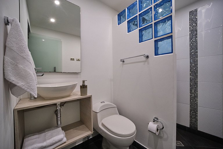 Laureles, apartamento completo 304 económico