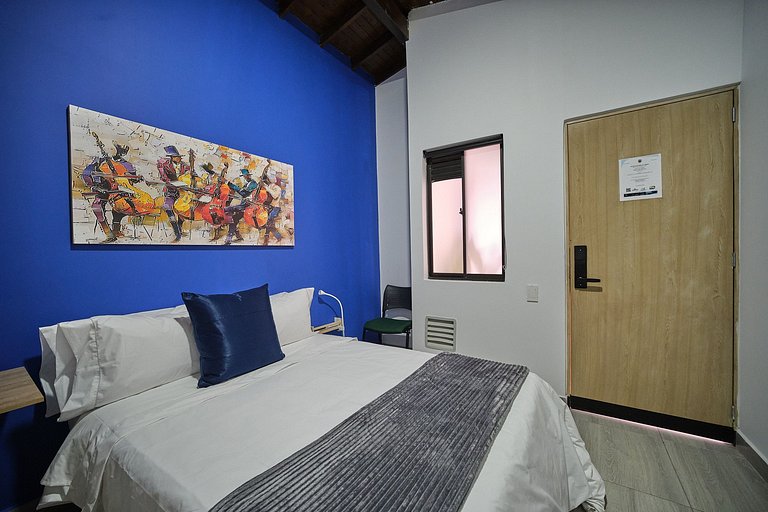 Laureles Suite Privada con Cocina y Aire