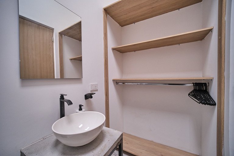 Loft práctico en Laureles con A/C | BLUE111