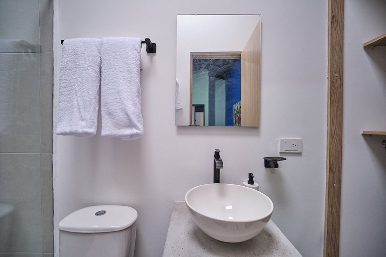 Laureles Suite Privada con Cocina y Aire