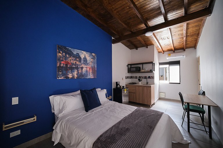 Loft ideal en Laureles con A/C | BLUE212
