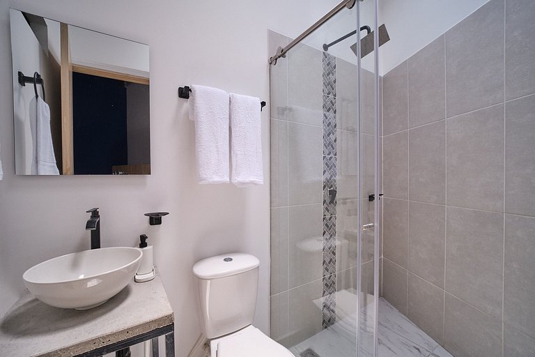 Loft ideal en Laureles con A/C | BLUE112