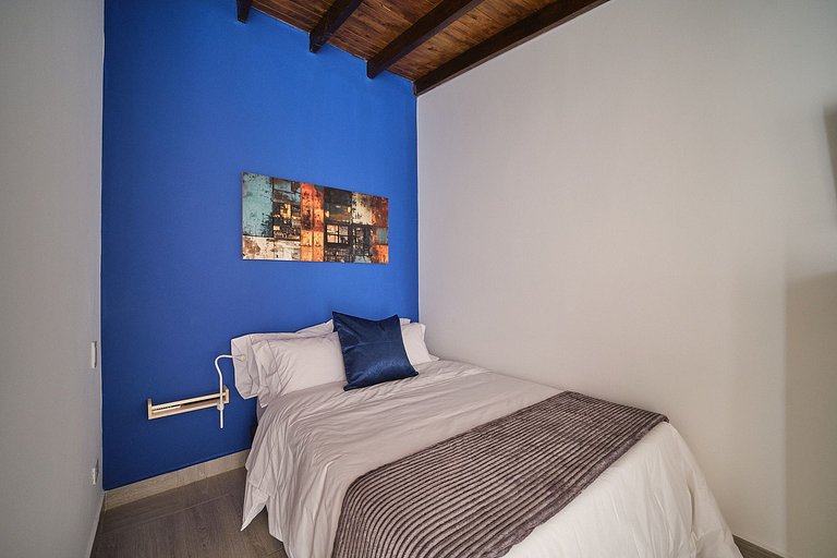 Laureles loft central A/C | BLUE210