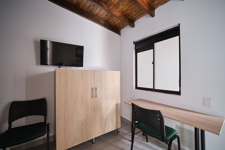 Loft central en Laureles con A/C | BLUE110