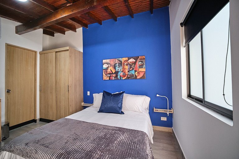 Laureles Living Blue 203 | Work & Stay · AC