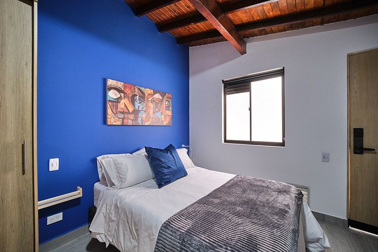 Laureles Living Blue 203 | Work & Stay · AC