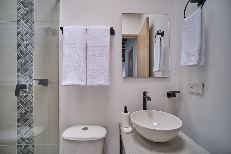 Laureles Blue 206 | Business Suite · AC + WiFi ·