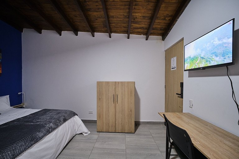 Living Blue 208 | Corazón Laureles · AC
