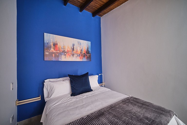 Laureles Blue 209 | Local Vibe · AC + WiFi