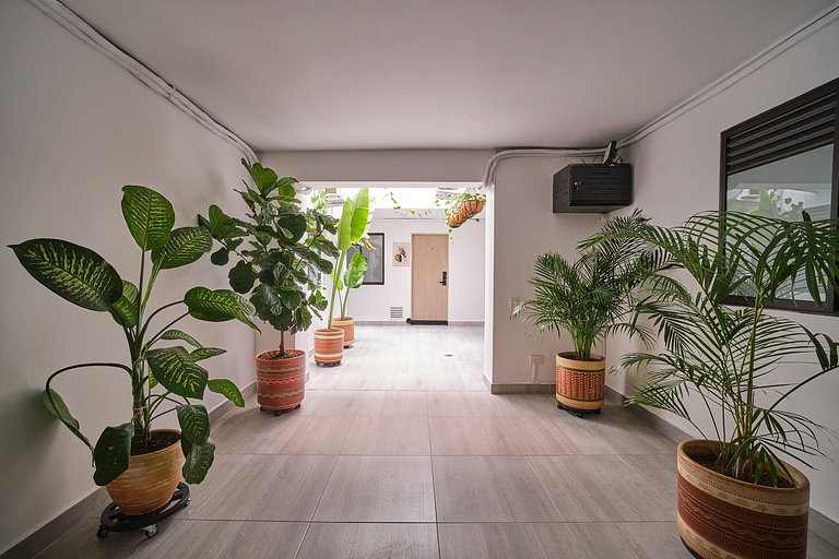 Laureles Living Blue 203 | Work & Stay · AC