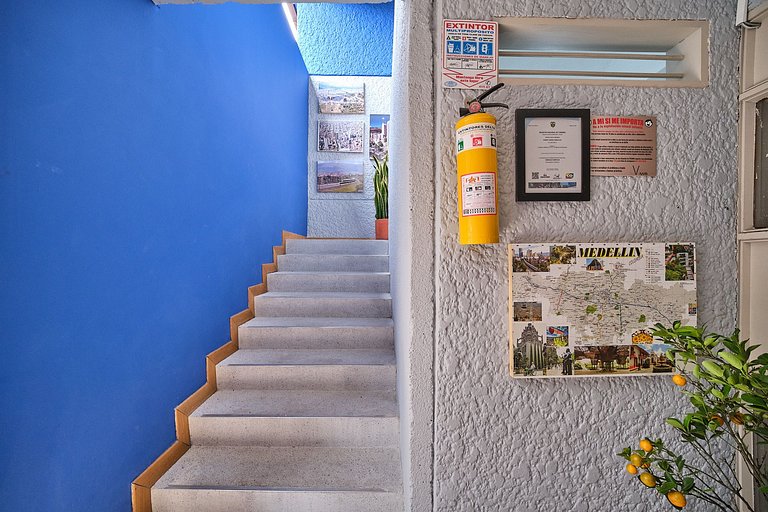 Laureles Living Blue 203 | Work & Stay · AC
