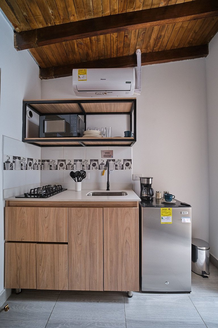 Laureles loft central A/C | BLUE210