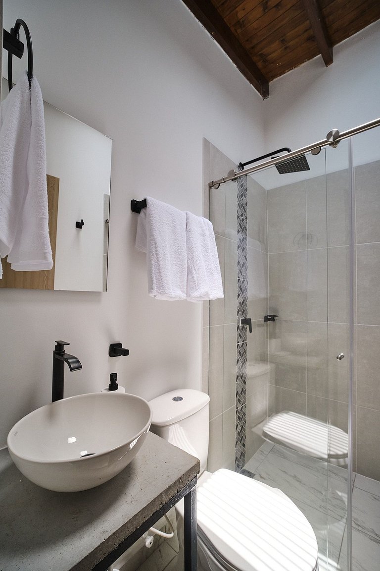 Laureles loft central A/C | BLUE210