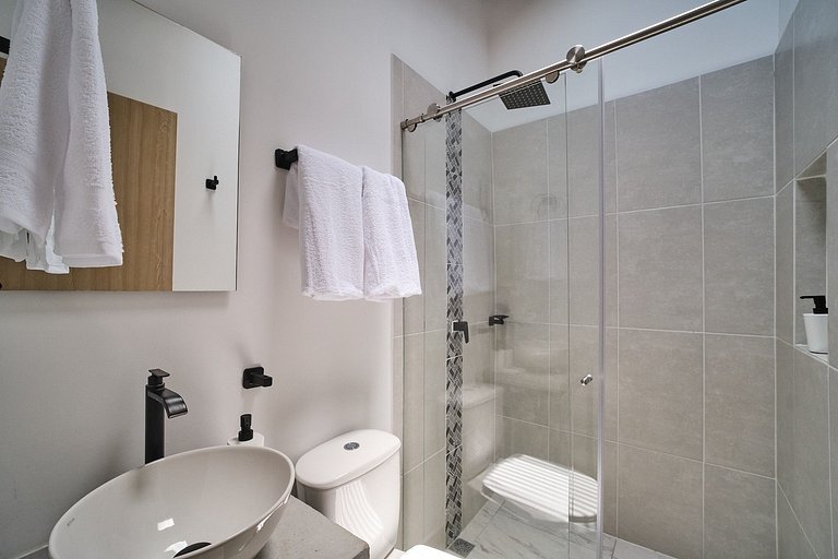 Laureles loft central A/C | BLUE210