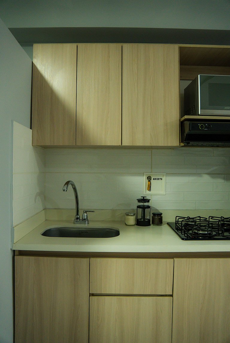 Laureles, apartamento completo 101 económico y funcional